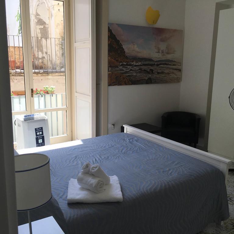 サレルノ L'Infinito Bed & Breakfast エクステリア 写真
