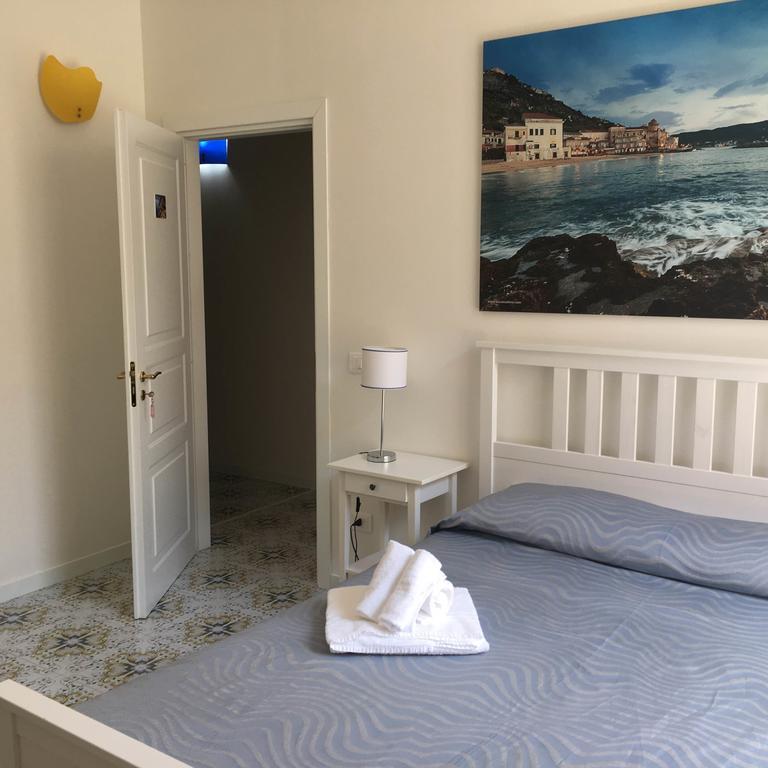 サレルノ L'Infinito Bed & Breakfast エクステリア 写真