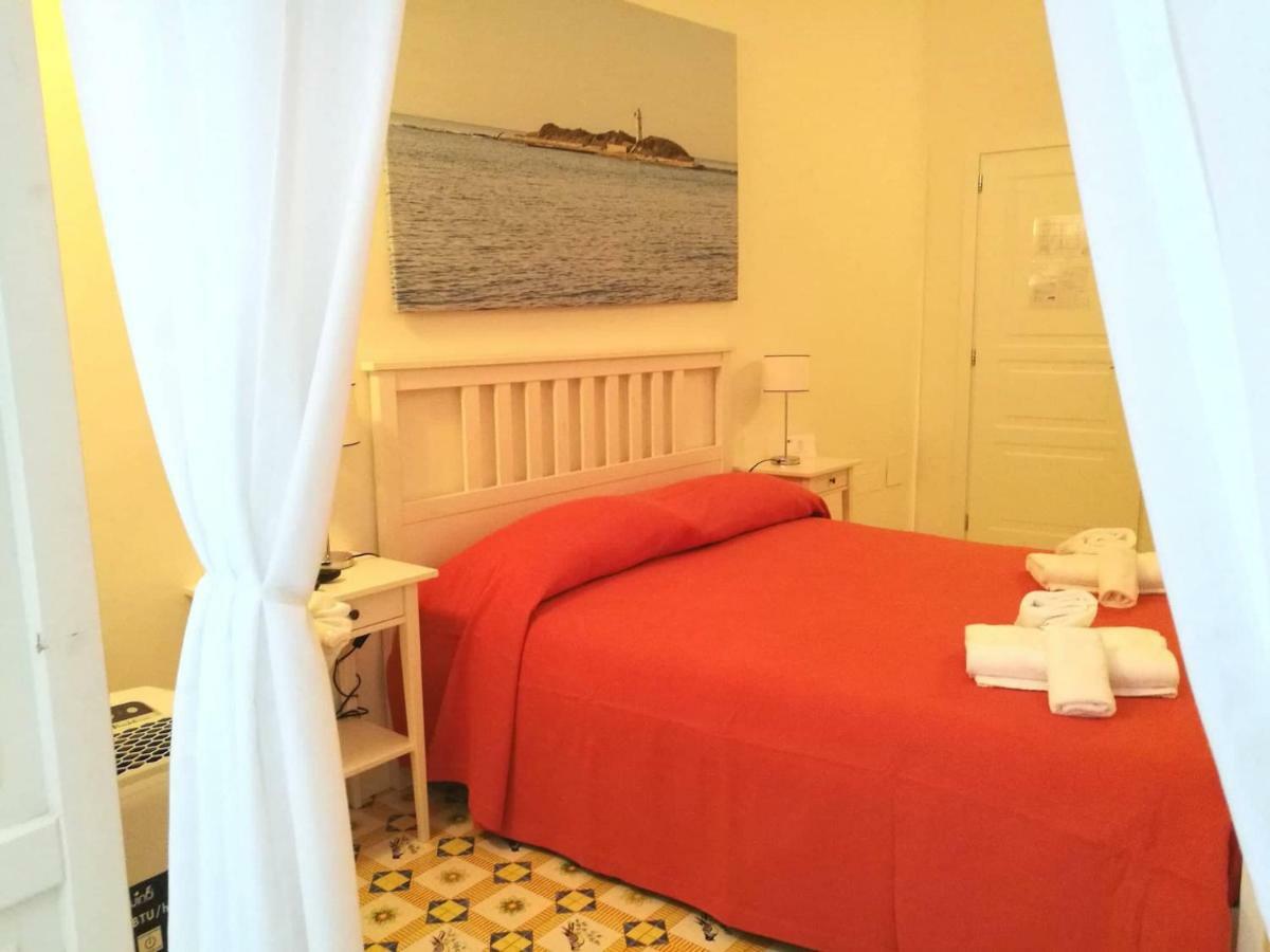 サレルノ L'Infinito Bed & Breakfast エクステリア 写真