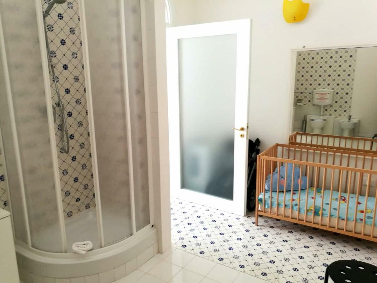 サレルノ L'Infinito Bed & Breakfast エクステリア 写真