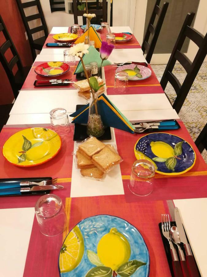 サレルノ L'Infinito Bed & Breakfast エクステリア 写真