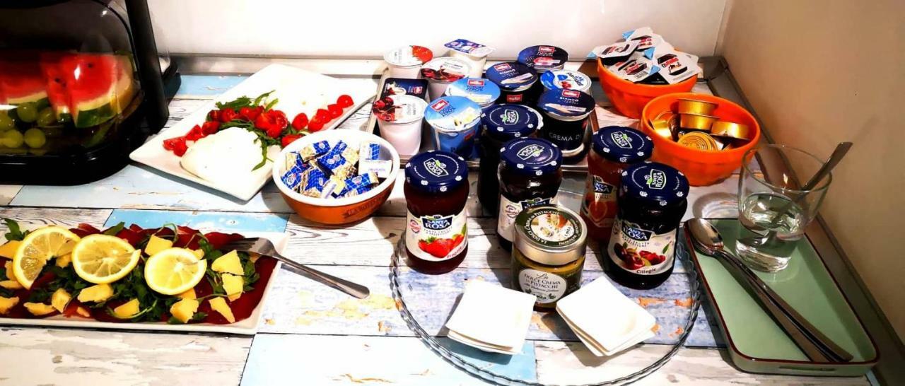 サレルノ L'Infinito Bed & Breakfast エクステリア 写真