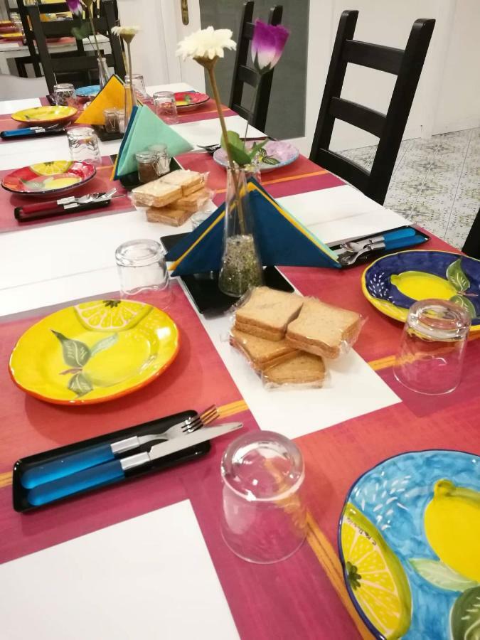 サレルノ L'Infinito Bed & Breakfast エクステリア 写真