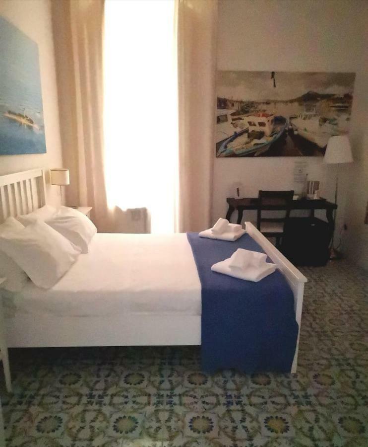 サレルノ L'Infinito Bed & Breakfast エクステリア 写真
